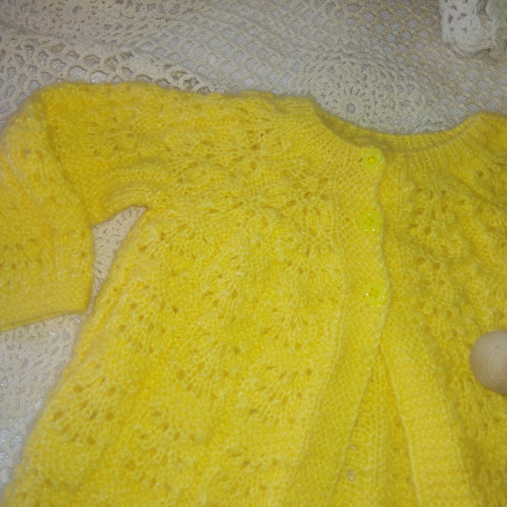 Vintage Yellow Kids Sweater - Picture 3 of 3
